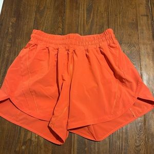 Lululemon track that short